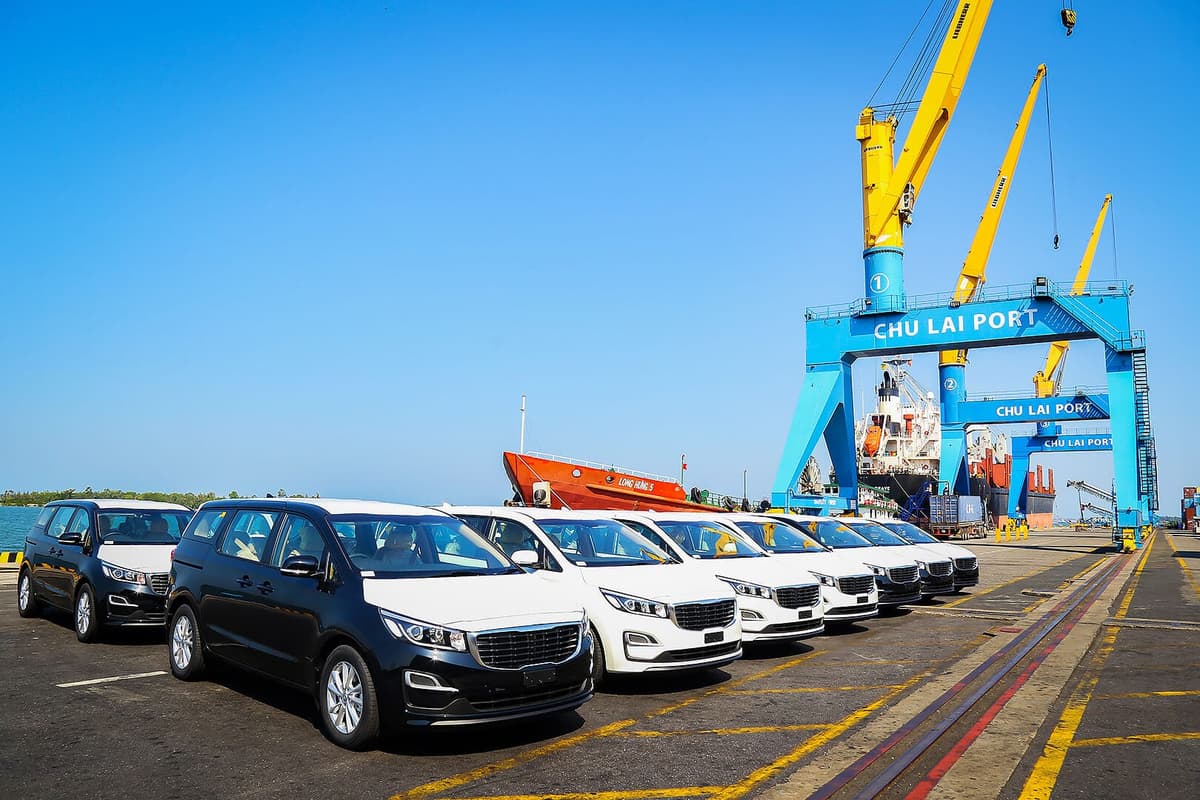 KIA passenger cars